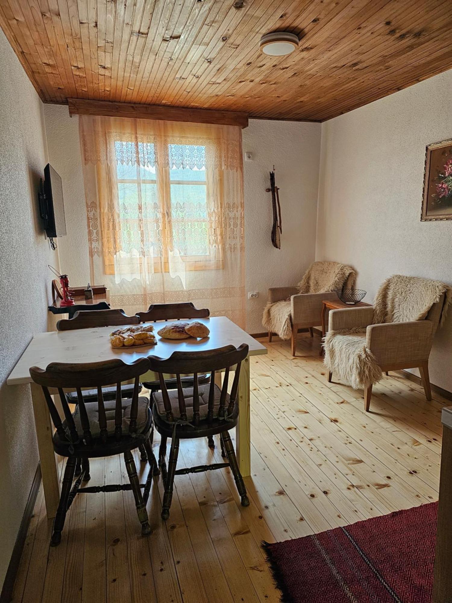 מויקובאץ Traditional House Srna מראה חיצוני תמונה
